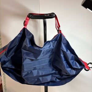 Reusable, Foldable Nylon Zippered Duffle Bag, NWOT, Navy and Red